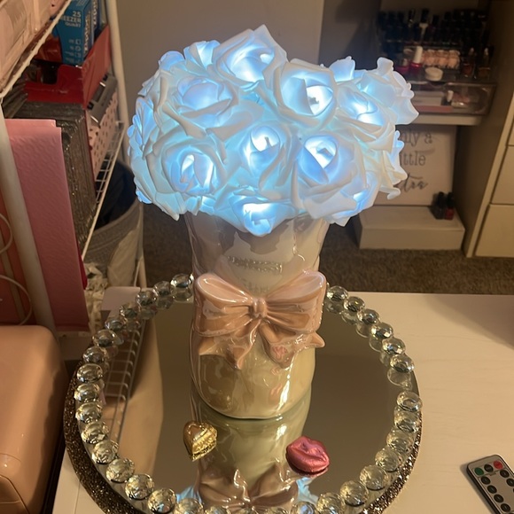 Elegant White and Pink Vase with Bow Accent - Picture 5 of 9